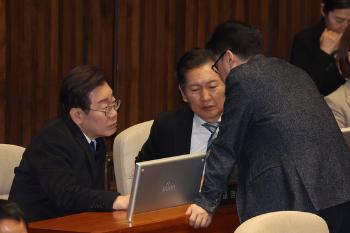 민주당, '권역별 병립형+이중등록제' 제안…여당 “검토 중“