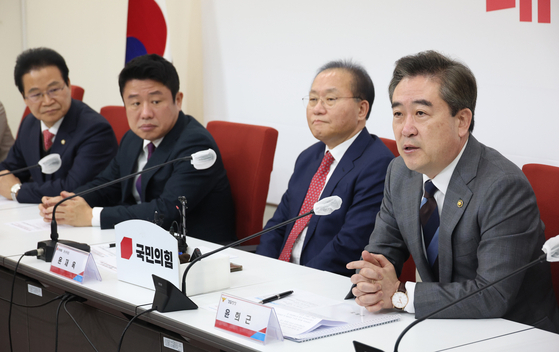 29일 정치인 피습사건 관련 보고를 위해 국민의힘을 찾은 윤희근 경찰청장이 발언을 하고 있다. 〈사진=연합뉴스〉