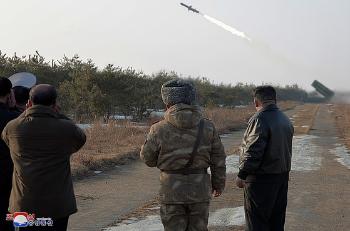 김정은 “NLL은 유령선...연평·백령도 북쪽 국경선 침범하면 무력도발“