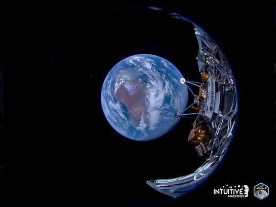 무인 달 착륙선 '오디세우스'가 우주에서 촬영한 사진. 〈사진=인튜이티브 머신스 홈페이지 캡처〉