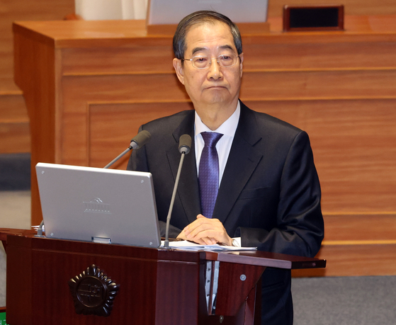 한덕수 국무총리가 22일 국회 본회의 대정부질문에서 답변하고 있다. 〈사진=연합뉴스〉