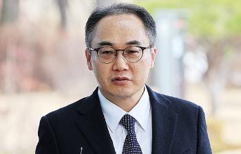 의료계 집단행동에 경고…검찰총장 “절차 안 지키면 법 따를 수밖에“