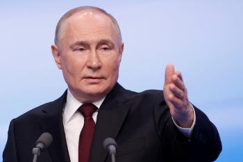 푸틴 '정적' 나발니 사망 첫 언급 “슬픈 일…이런 게 인생“