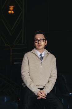 '범죄도시4' 이동휘 “최민식에 인사 차 '파묘' 촬영장 방문…뭐라도 입고 출연했어야“