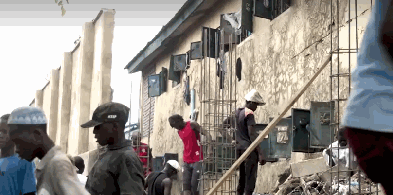 [영상] 나이지리아 교도소 폭우로 무너져…"118명 탈옥"