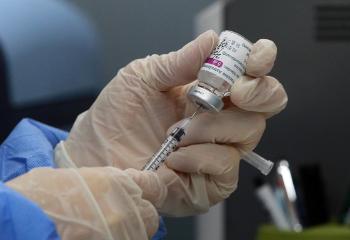 AZ, 법원이 부작용 인정한 코로나 백신 EU에 허가 철회 신청