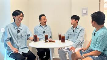 이성민·신하균, 유재석 만난다…'핑계고' 동반 출연  