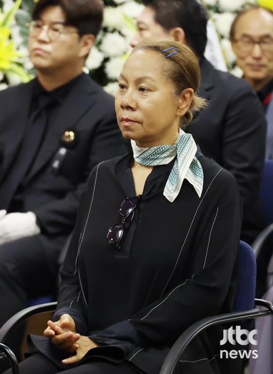 가수 고(故) 현철의 대한민국가수장 영결식이 18일 오전 서울 송파구 풍납동 서울아산병원에서 엄수됐다. 김현우 엔터뉴스팀 기자 kim.hyunwoo3@jtbc.co.kr (콘텐트비즈니스본부)