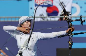 '최고'로 '최초'를 찍다...임시현, 양궁 개인전 '금', 아시안게임 이어 올림픽도 3관왕