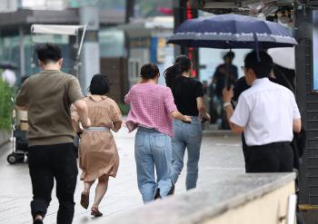 주말에도 '가마솥 더위' 계속…곳곳 강한 소나기도