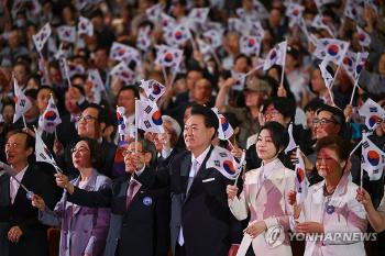 일 언론들 “한국 대통령 광복절 연설 일본 비판 없어...이례적“ 