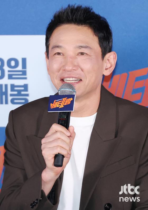 9일 오후 서울 서울 용산구 CGV 용산아이파크몰에서 영화 '베테랑2' 언론시사회가 열렸다. 류승완 감독과 황정민, 정해인이 참석했다. 김현우 엔터뉴스팀 기자 kim.hyunwoo3@jtbc.co.kr (콘텐트비즈니스본부)