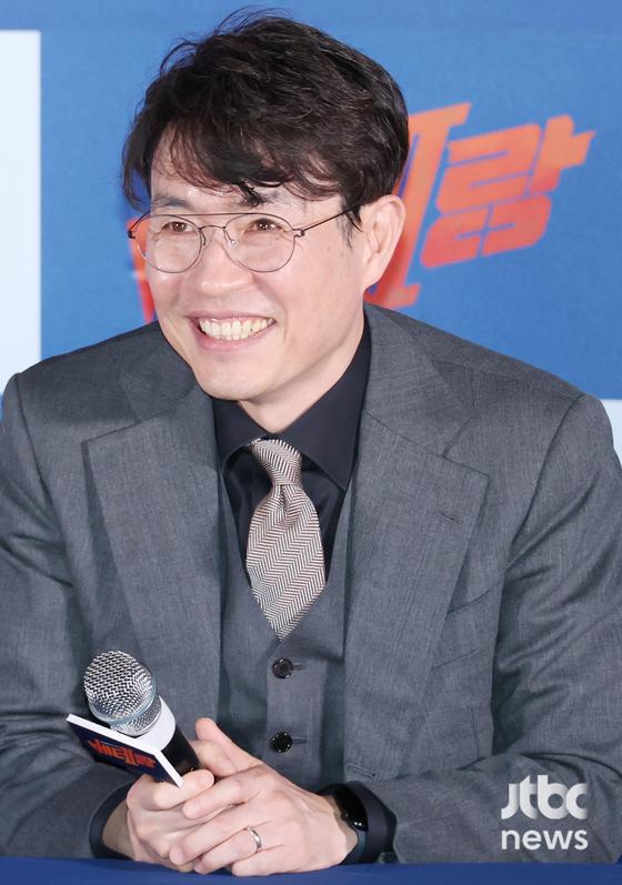 9일 오후 서울 서울 용산구 CGV 용산아이파크몰에서 영화 '베테랑2' 언론시사회가 열렸다. 류승완 감독과 황정민, 정해인이 참석했다. 김현우 엔터뉴스팀 기자 kim.hyunwoo3@jtbc.co.kr (콘텐트비즈니스본부)