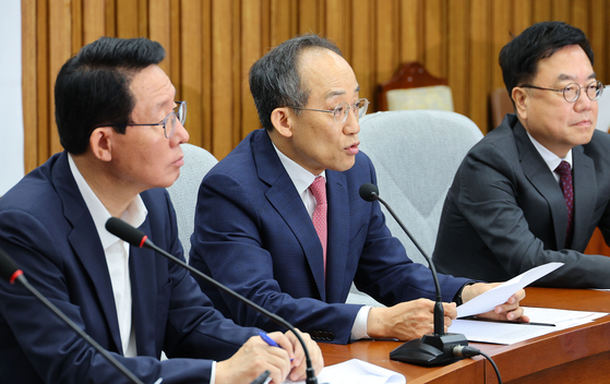 국민의힘 추경호 원내대표가 10일 오전 국회에서 열린 원내대책회의에서 발언하고 있다. 〈사진=연합뉴스〉