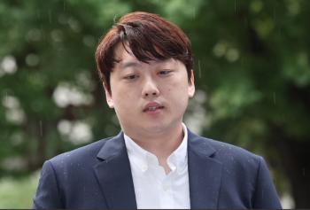 박단 “임현택 의협회장, 전공의·의대생 대표하지 않아…사퇴해야“