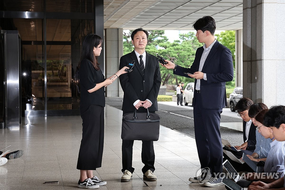 피의자 신분으로 서울중앙지검에 출석한 류광진 티몬 대표 〈사진=연합뉴스〉