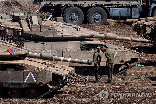 이스라엘군 탱크 레바논 국경지대 집결