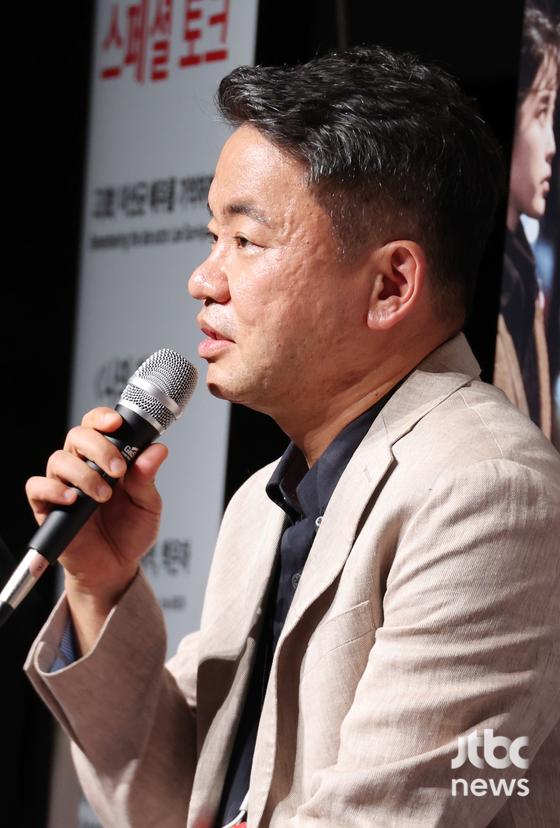 4일 오후 부산 해운대 롯데시네마 신텀시티에서 '스페셜 토크: 고 이선균을 기억하며' GV가 열렸다. 김원석 감독과 박호산, 송새벽이 참석했다. 김현우 엔터뉴스팀 기자 kim.hyunwoo3@jtbc.co.kr (콘텐트비즈니스본부)