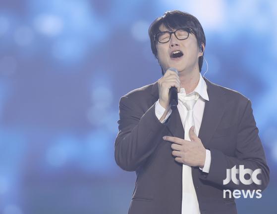 '골든웨이브' 성시경, 일본을 흔드는 달콤한 보이스