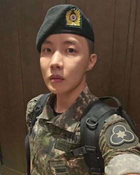 BTS 제이홉, 오늘(17일) 전역…진 이어 팀 내 두번째