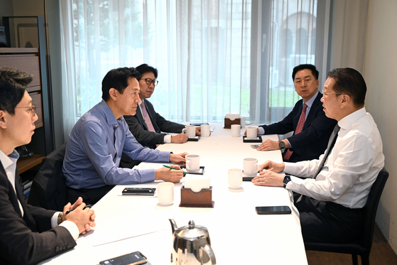 오세훈 서울시장과 박형준 부산시장, 권영세·김기현·나경원 국민의힘 의원이 29일 서울 모처에서 조찬 회동을 가졌다. 〈사진=서울시 제공〉