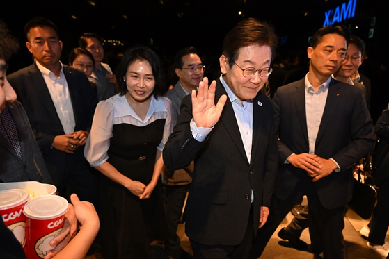 홍범도 장군 설명 장면