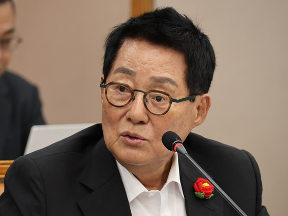 전승절 행사장에 선 박지원 의원