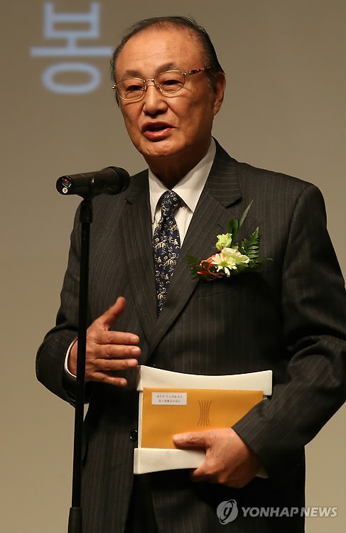 윤일봉 부친상·엄태웅 장인상 보도